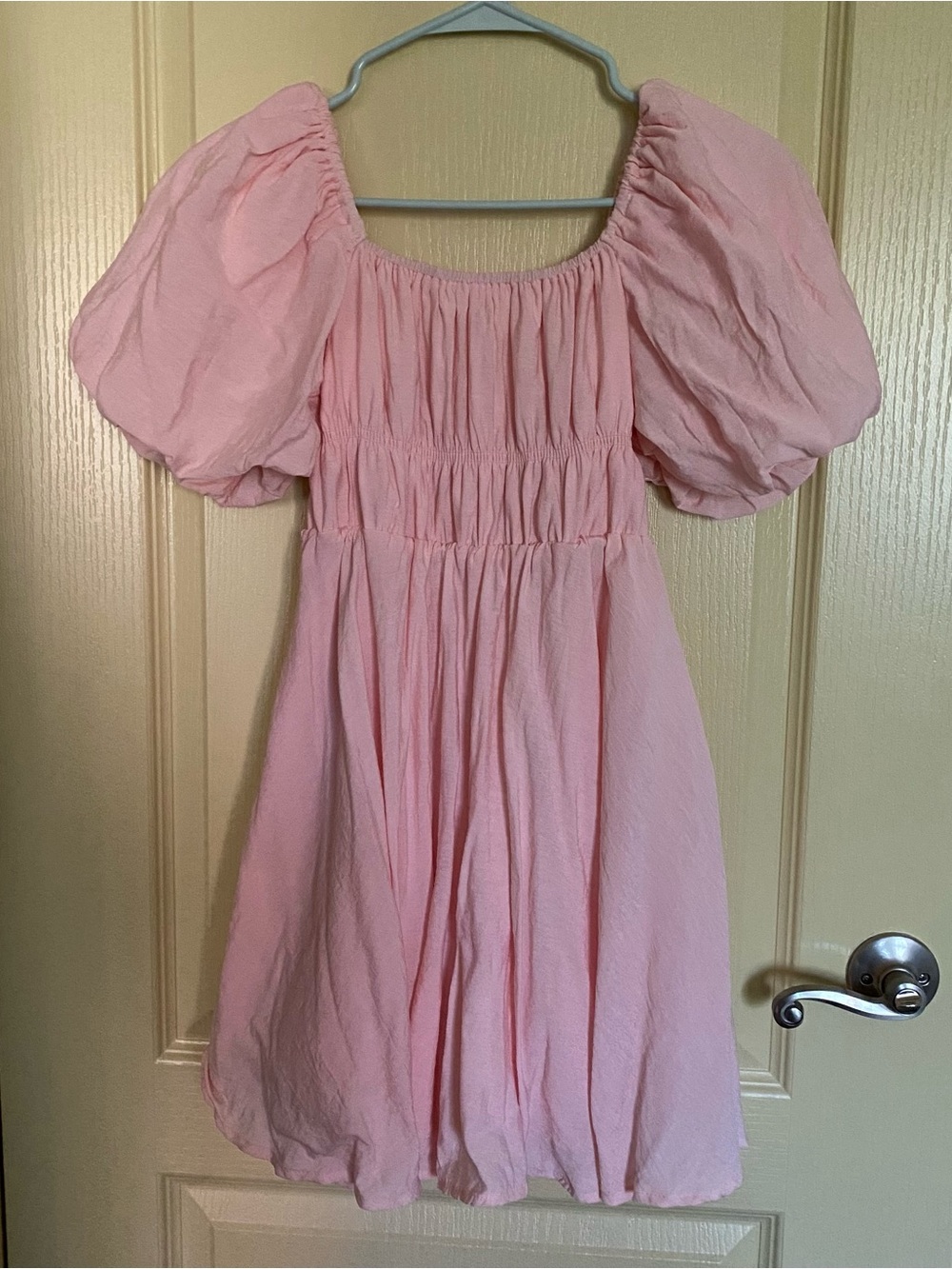 Francesca’s Audrey Parks women’s S Light Pink Puff-Sleeve mini dress